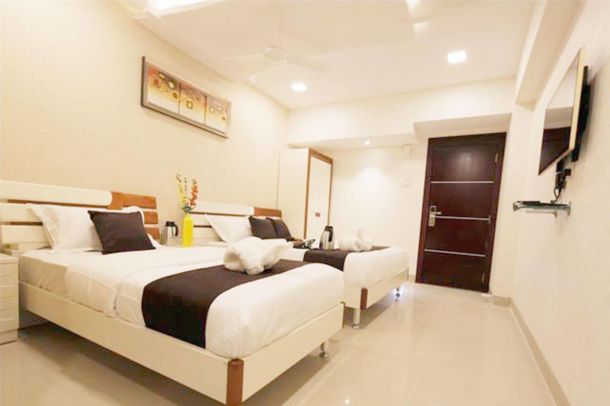 מלון מומביי Fabexpress Annex Executive Andheri East מראה חיצוני תמונה